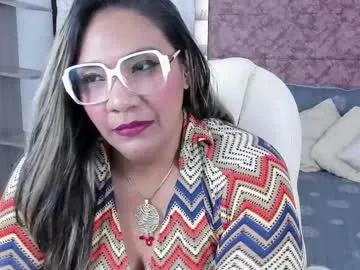 _lakshmi_hotx Image 14