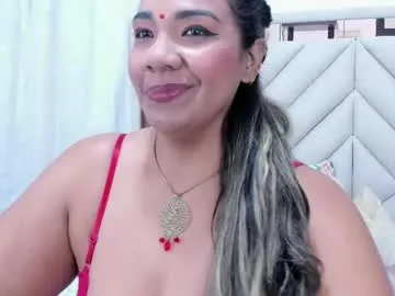 _lakshmi_hotx Image 15
