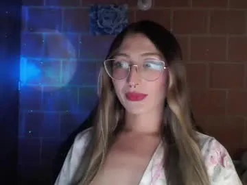 andrea_camila Image 3
