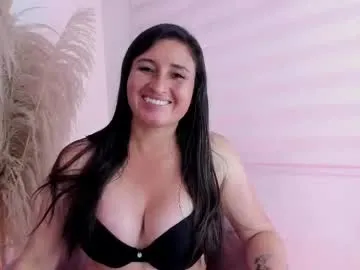angela_fiory Image 3