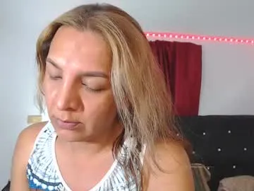 ashelyhots9inches Image 19