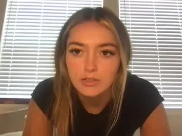 chloehartxo's Thumb Image