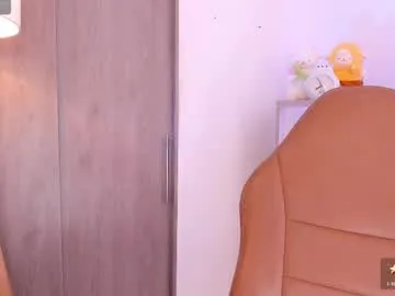 daniellerose_ Image 4