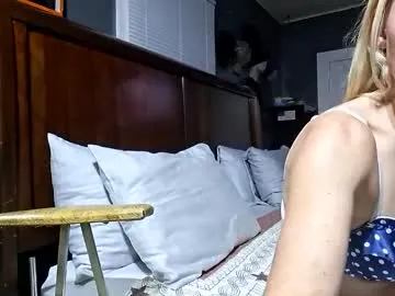 desturbingdetale699 Image 17
