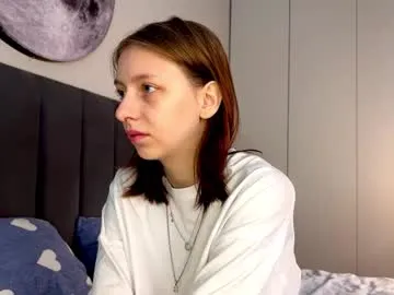 ellie_hollow Image 8