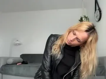 juliashka Image 3