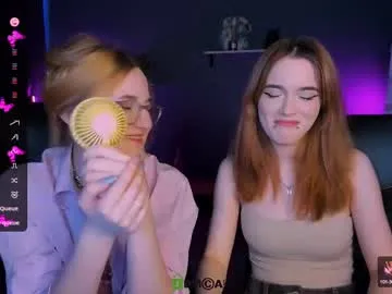 liana_kisses Image 7
