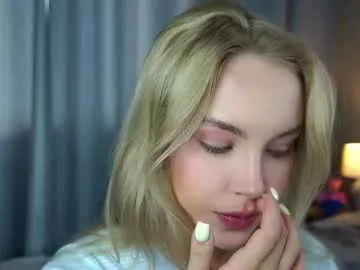 lipswithsmileonthem Image 10