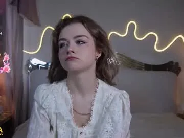 litt1e_emilyy's Thumb Image