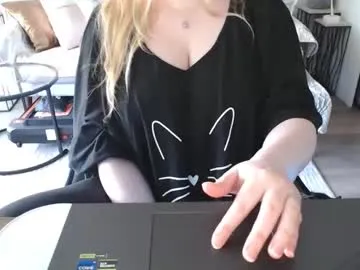 lushcutie Image 4