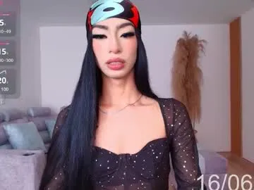 nahiavictoria Image 10