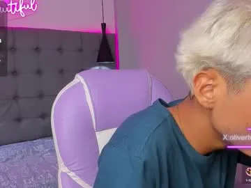 olivertwinky_ Image 6