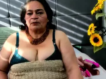 queenmature Image 10