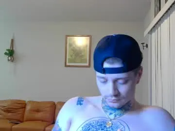 redinthebed Image 16