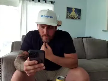saltycaptain69_hatgirl69 Image 10