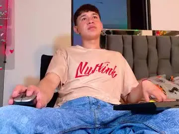 twink_daren Image 17