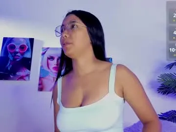 valentina_king18 Image 13