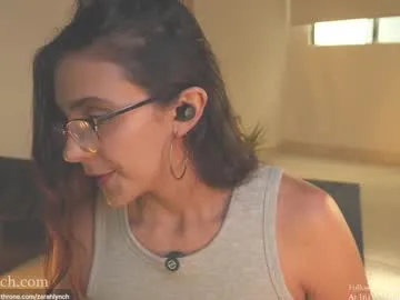 zarahlynch Image 2