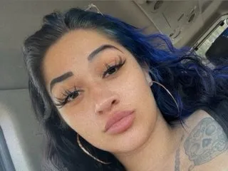 Harleythequeen18's Thumb Image